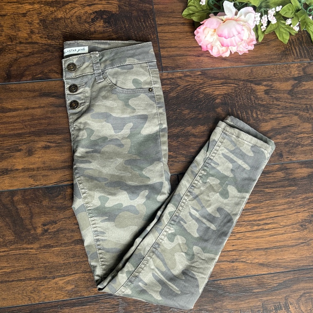 Vanilla Star Camouflage Buttoned Pants